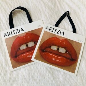 Aritzia Bundle of 2  Carlijn Jacobs Paper Gift Shopping Bags
